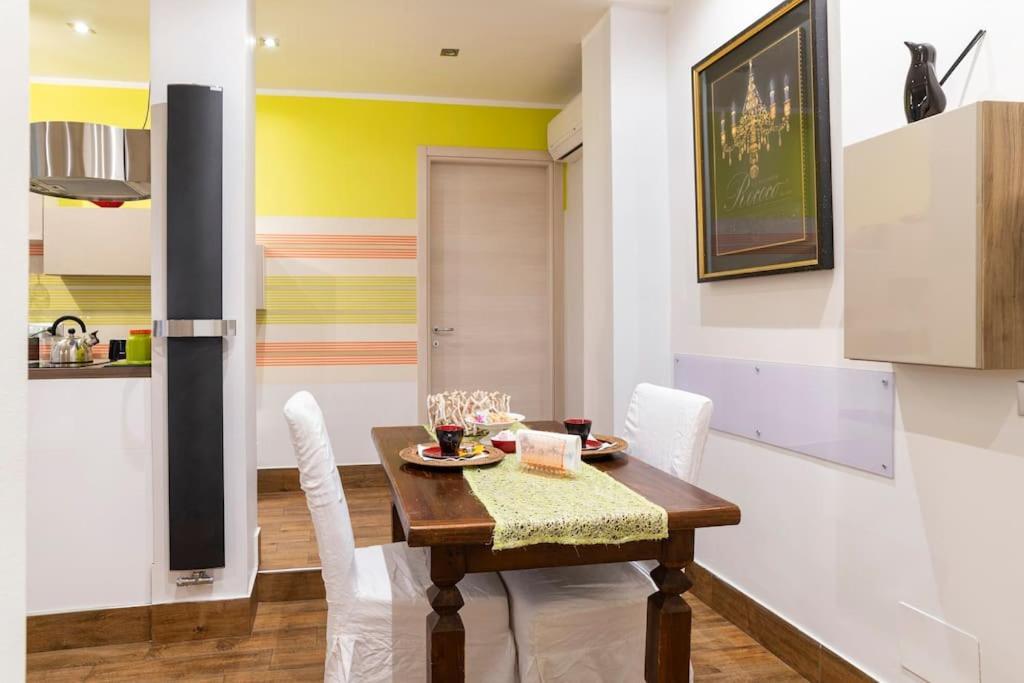Lily'S - Near Harbor And Downtown With Terrace - Italy Flat Vacation Apartment Genoa Exterior photo