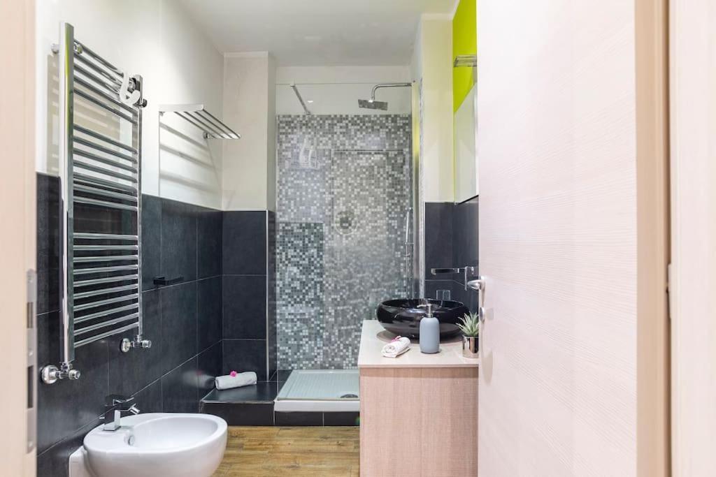 Lily'S - Near Harbor And Downtown With Terrace - Italy Flat Vacation Apartment Genoa Exterior photo